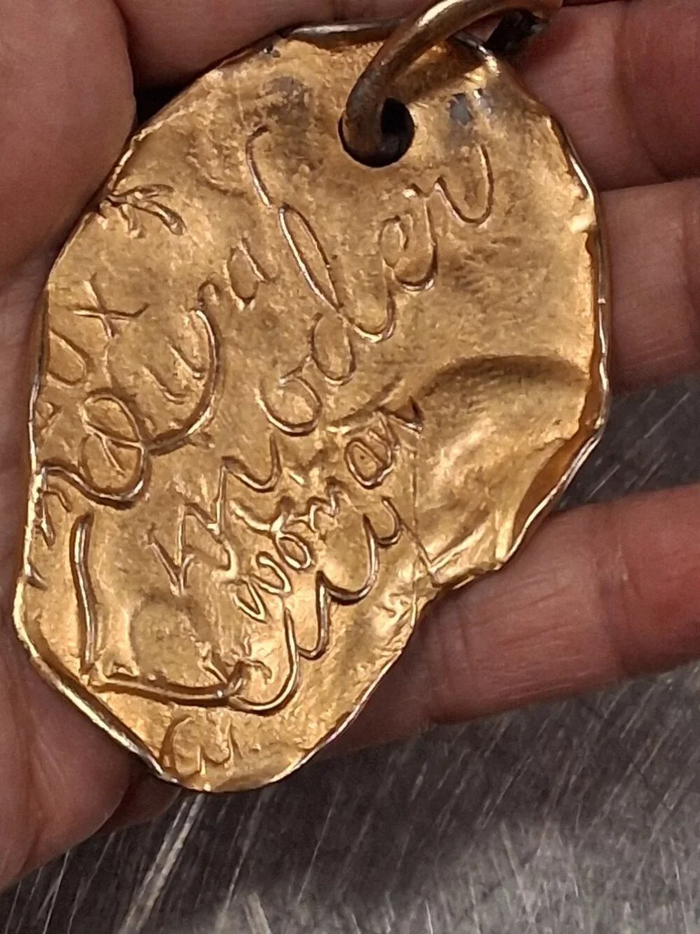 Rare Vintage Donna Karan Company Dk Co Large Chunky Gold Tone Pendant